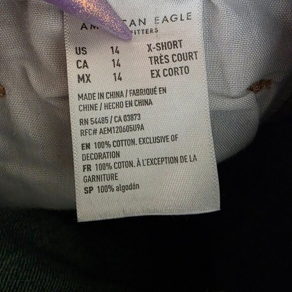 American Eagle Destroyed Relaxed Mom Jeans Light Wash Women's Size 14 X-Short - Picture 8 of 8